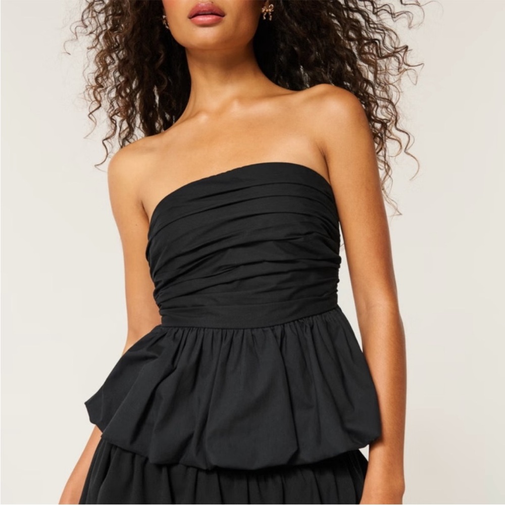 Hollister Black strapless tube bubble top